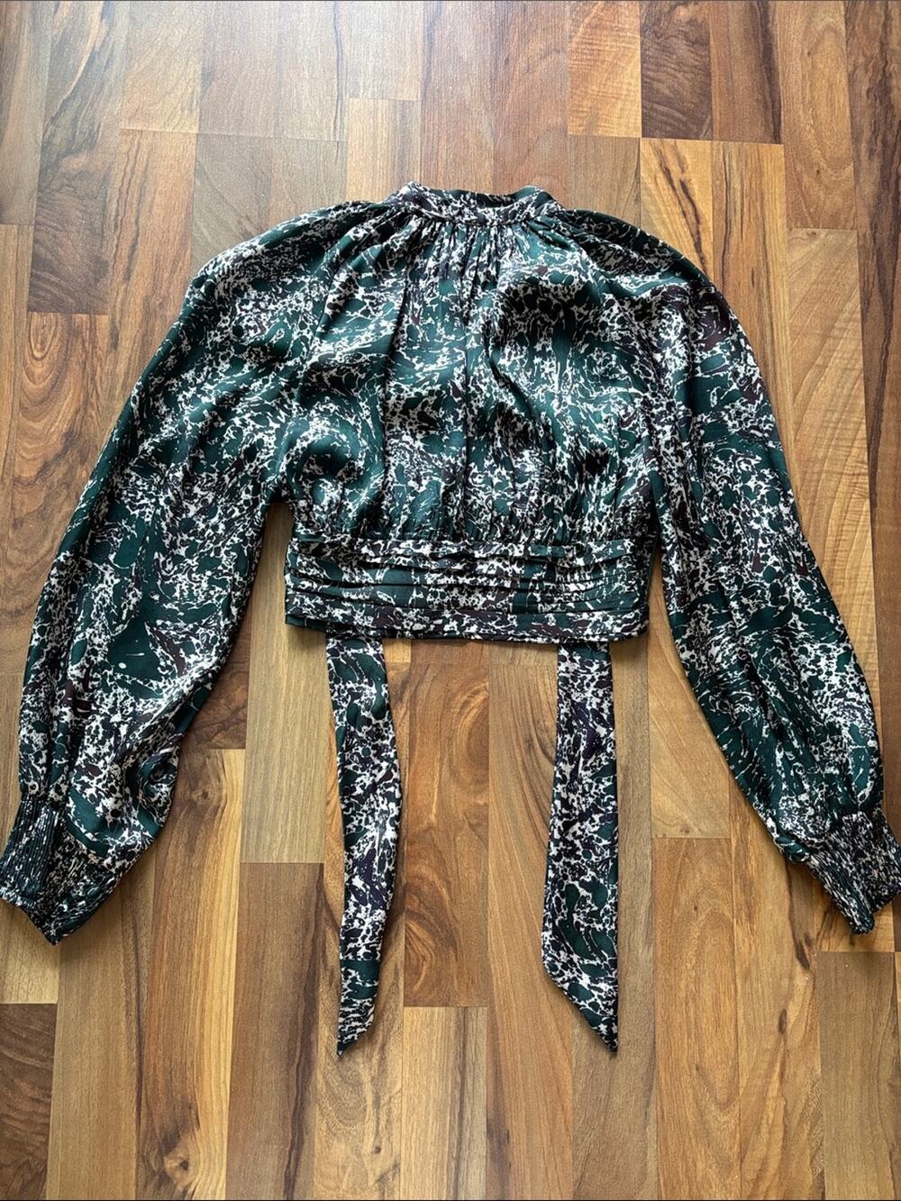 Zara Woman’s Dark Green Abstract Smocked Waist Tie-Back Blouse Size S NWT